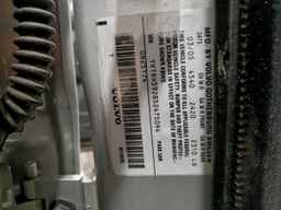 2005 VOLVO S60