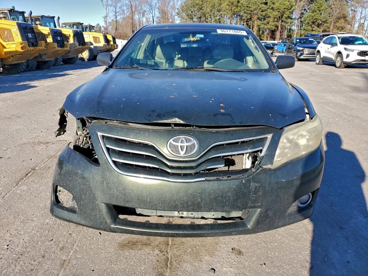 2011 TOYOTA CAMRY