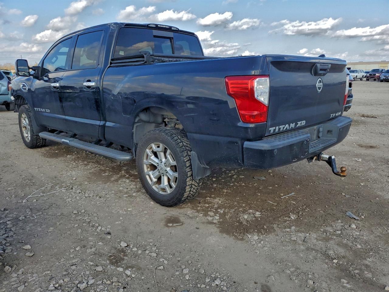 2017 NISSAN Titan