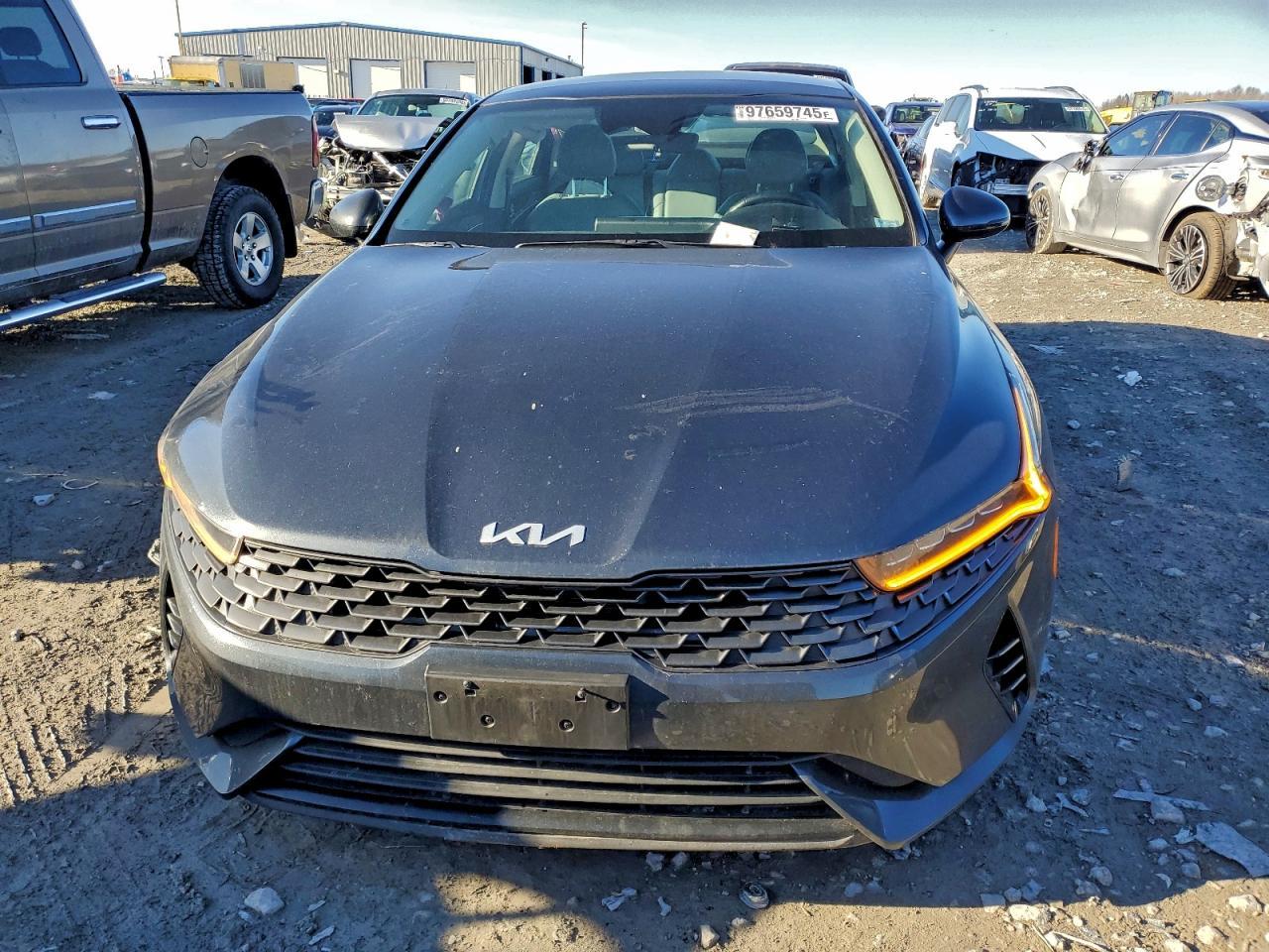 2022 KIA K5