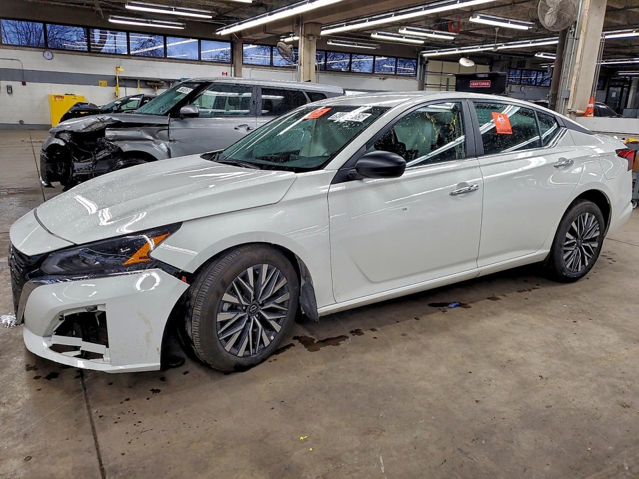 2025 NISSAN ALTIMA