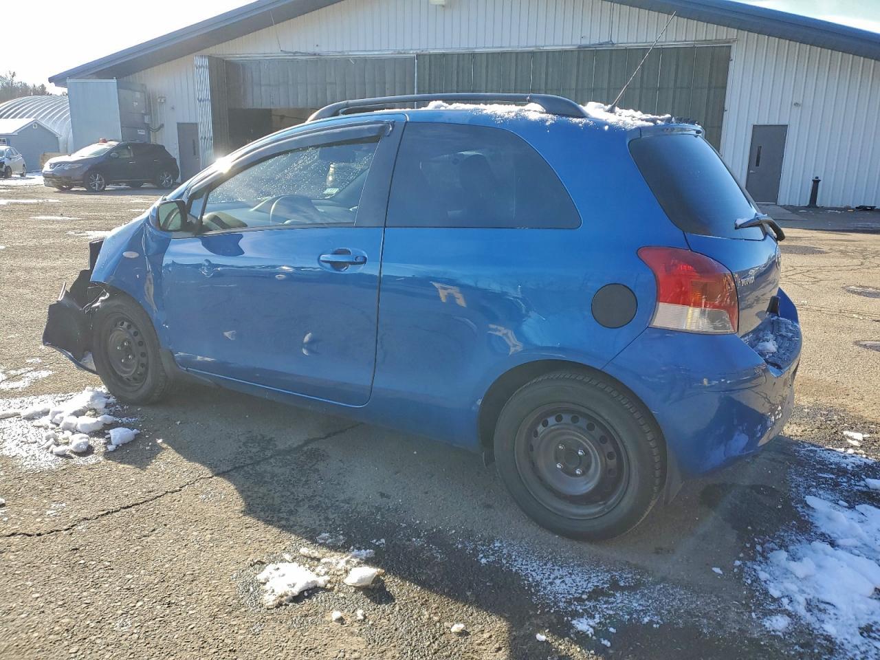 2011 TOYOTA YARIS