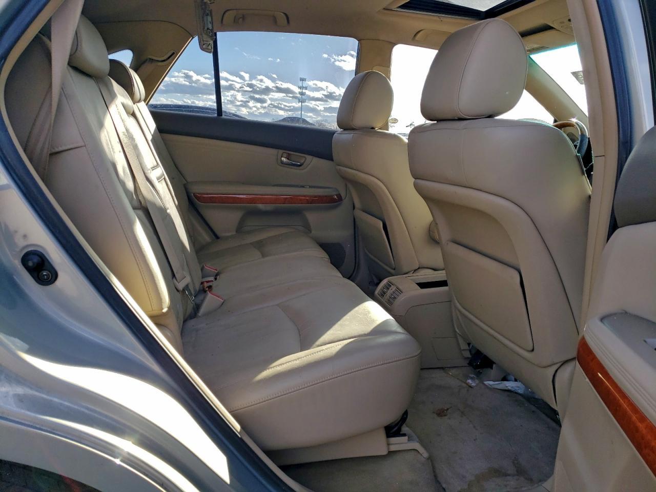 2004 LEXUS Rx 330