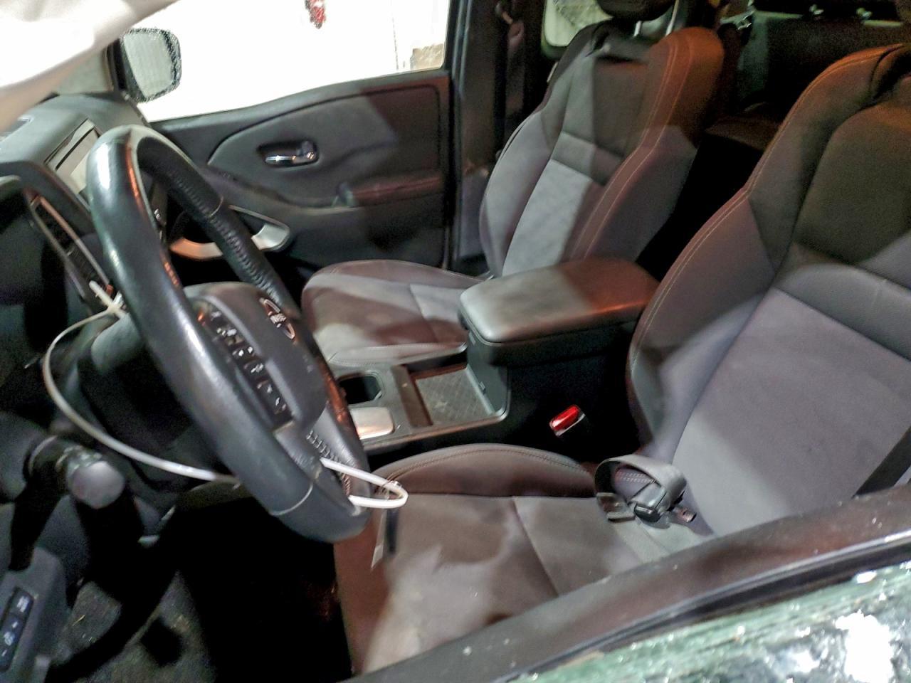 2023 NISSAN Frontier