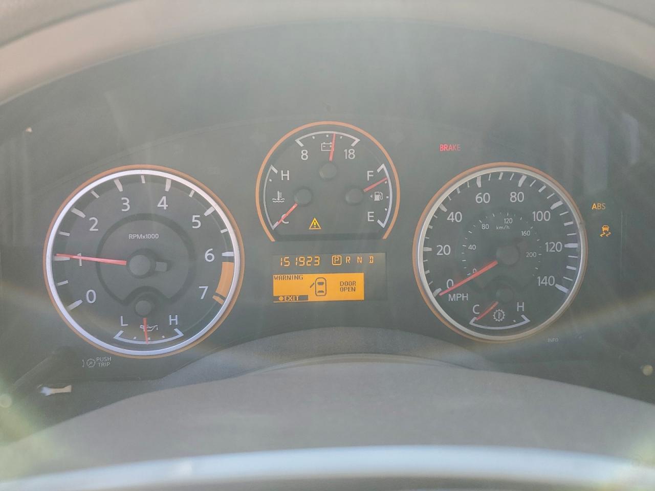 2014 NISSAN Armada