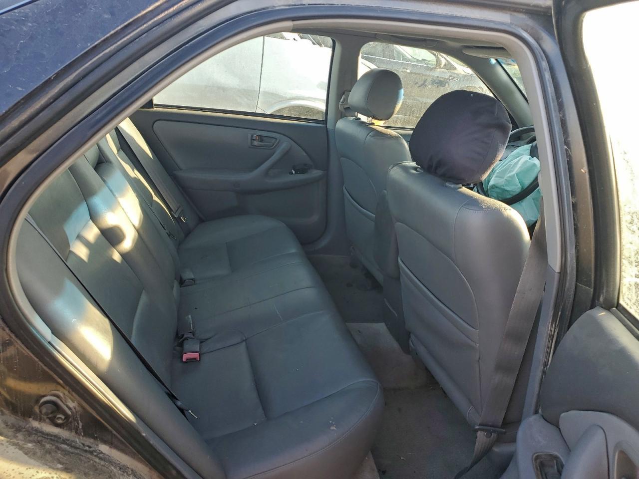 2001 TOYOTA CAMRY