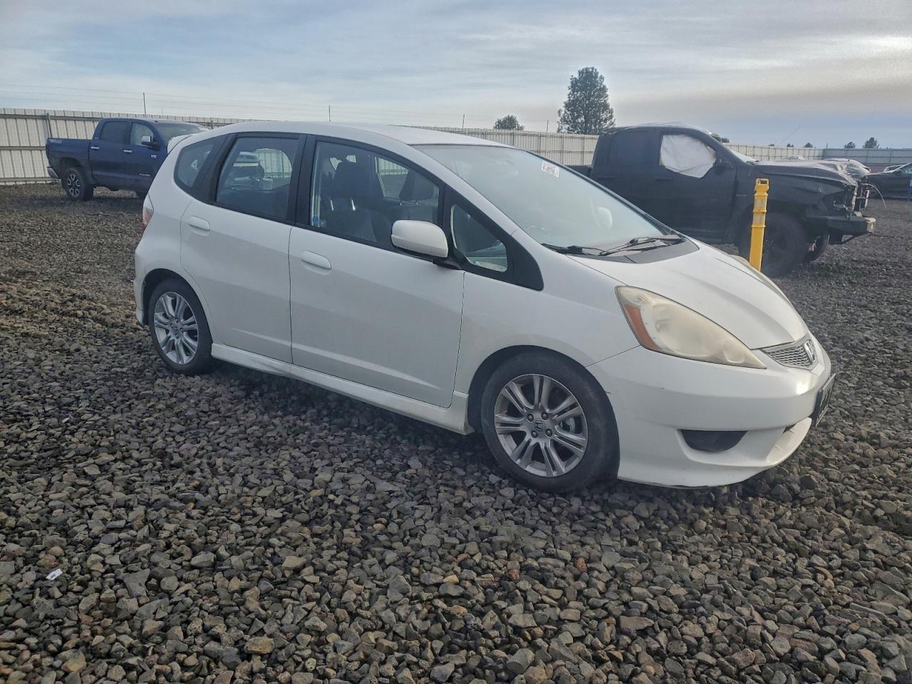 2011 HONDA FIT