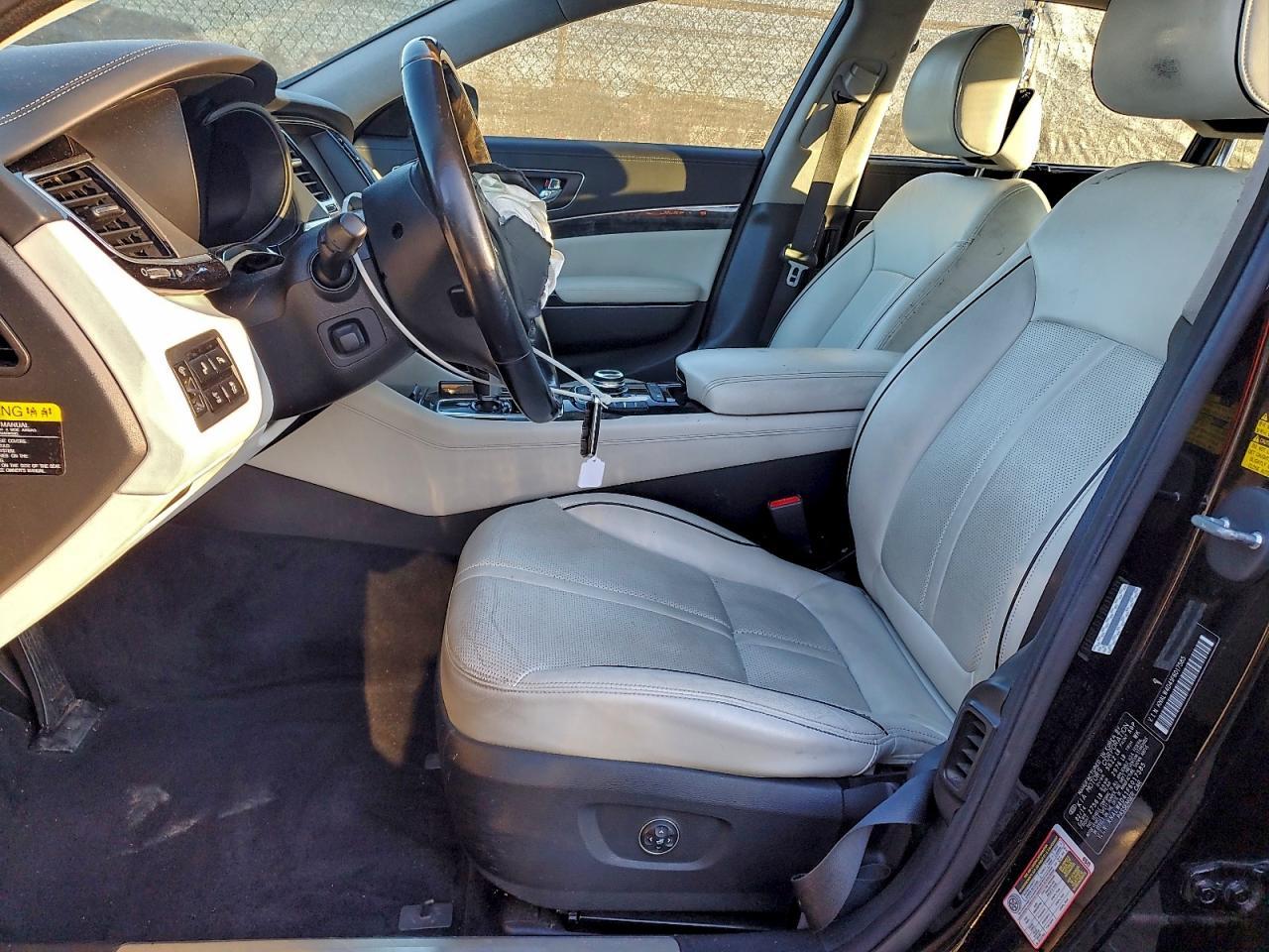 2015 KIA K900