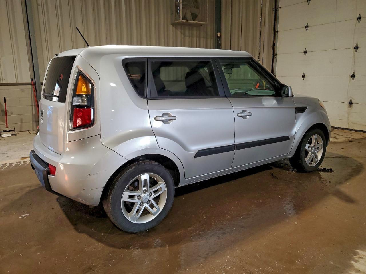 2011 KIA SOUL