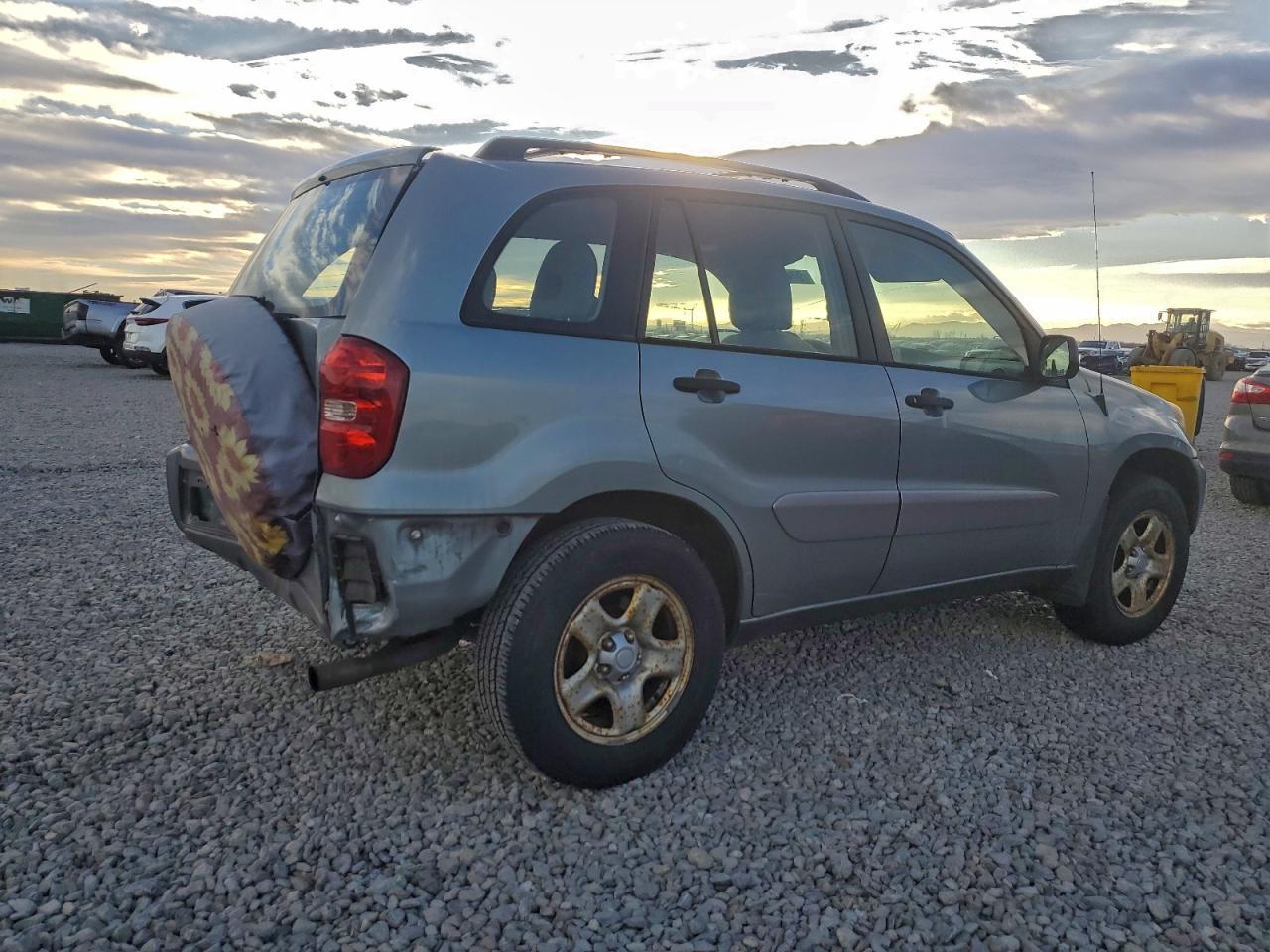 2004 TOYOTA RAV4