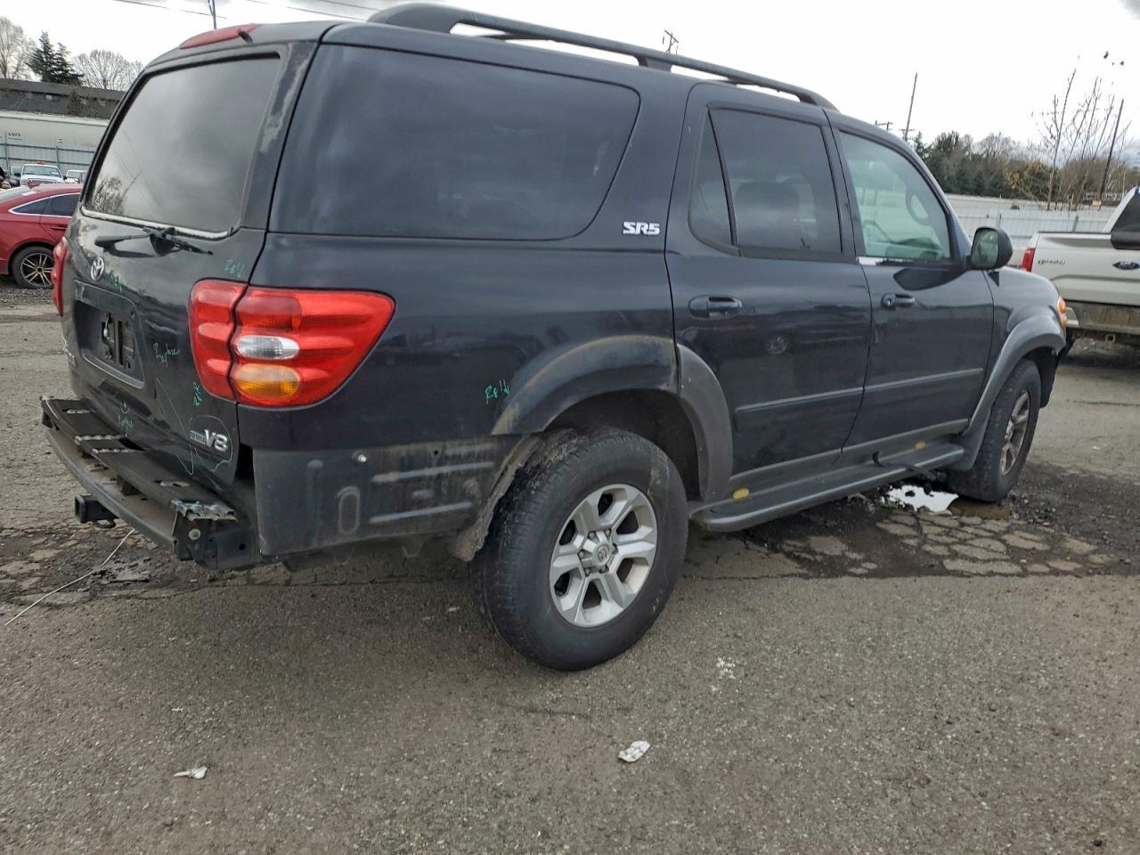 2004 TOYOTA Sequoia