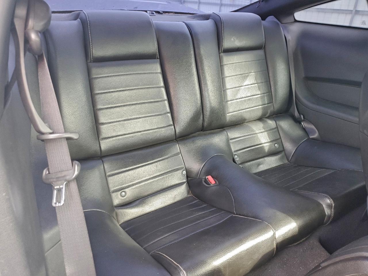 2010 FORD MUSTANG