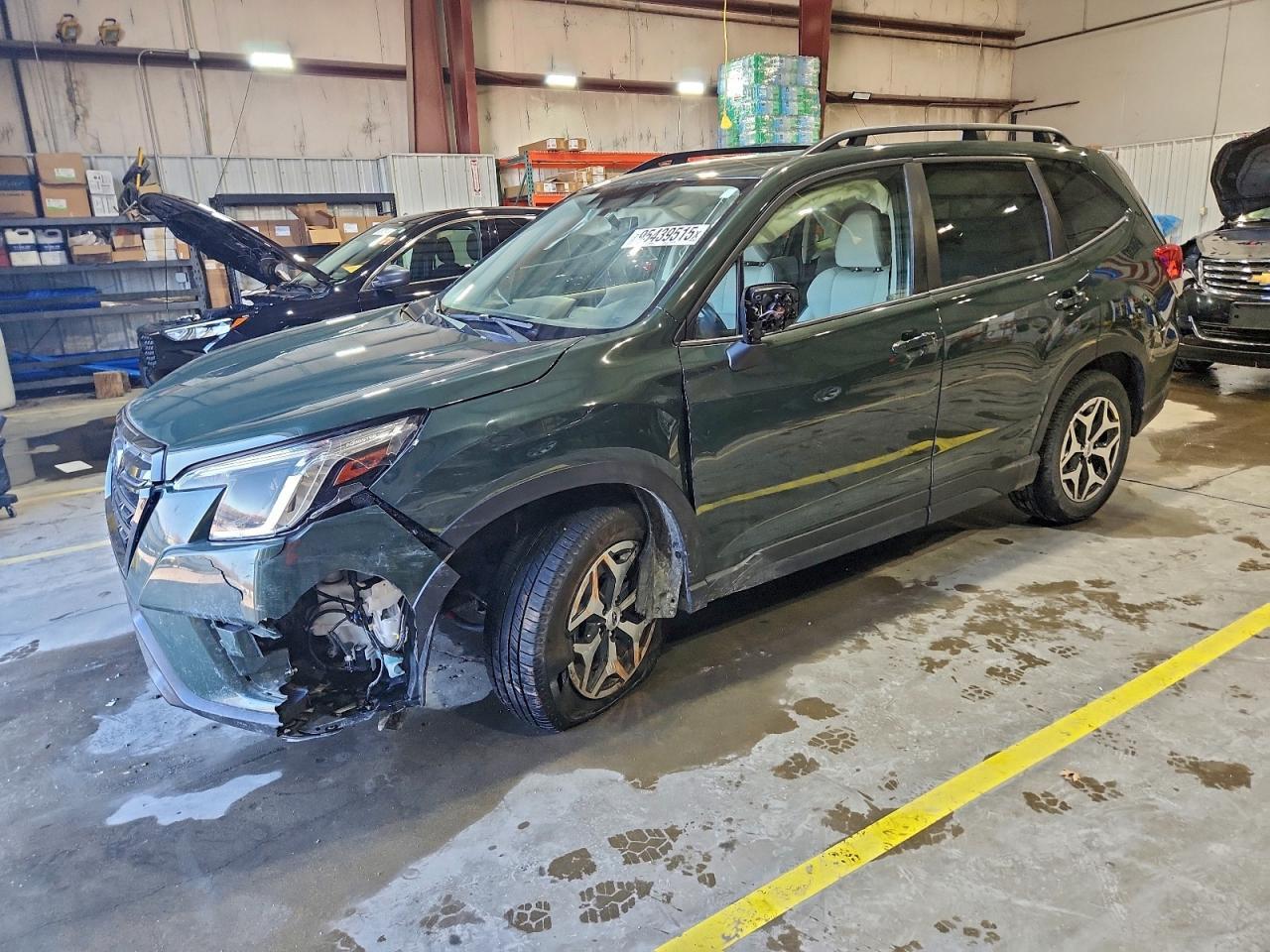 2023 SUBARU FORESTER