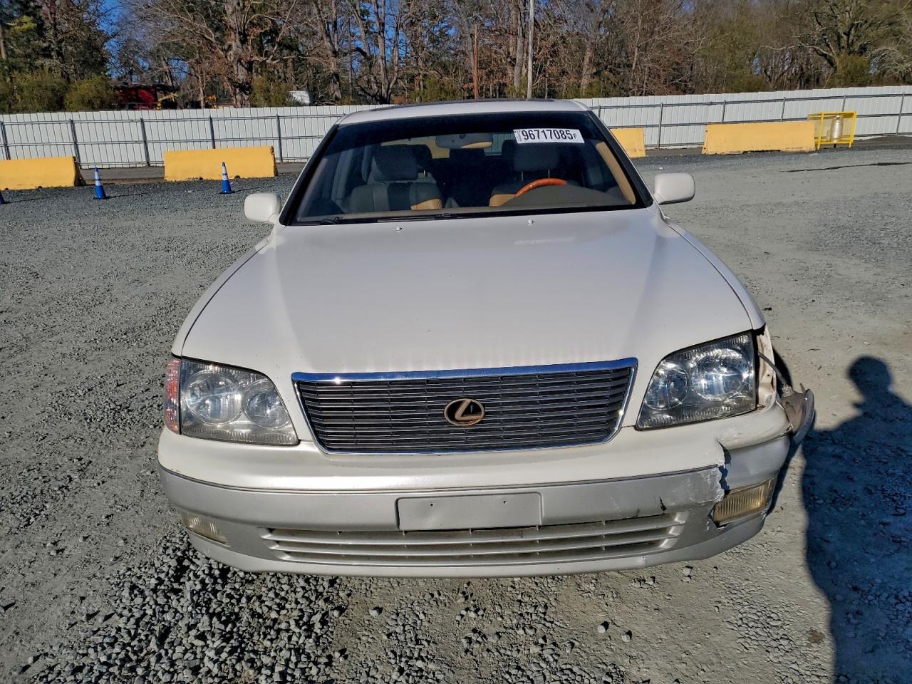 2000 LEXUS Ls 400