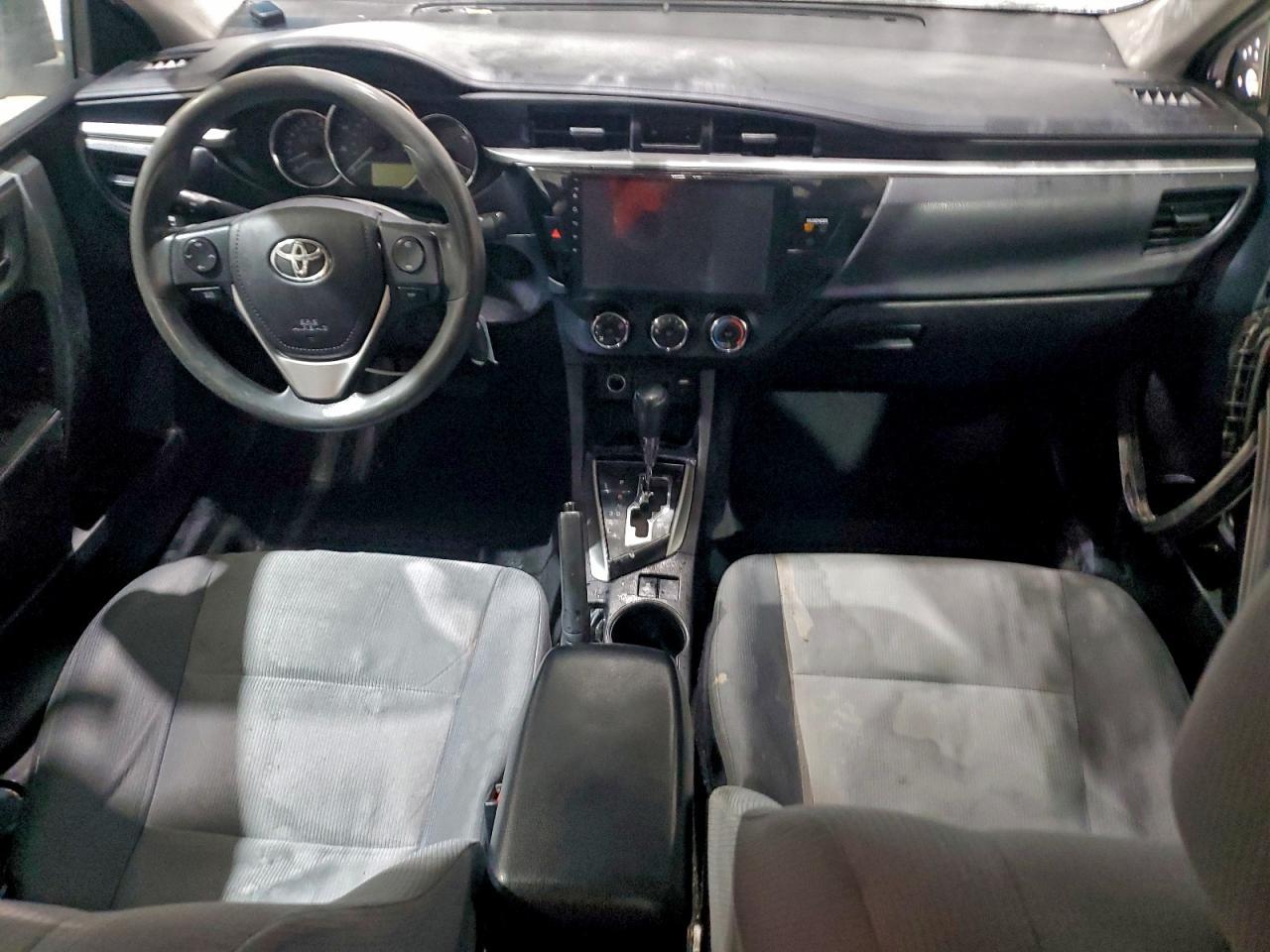 2015 TOYOTA COROLLA