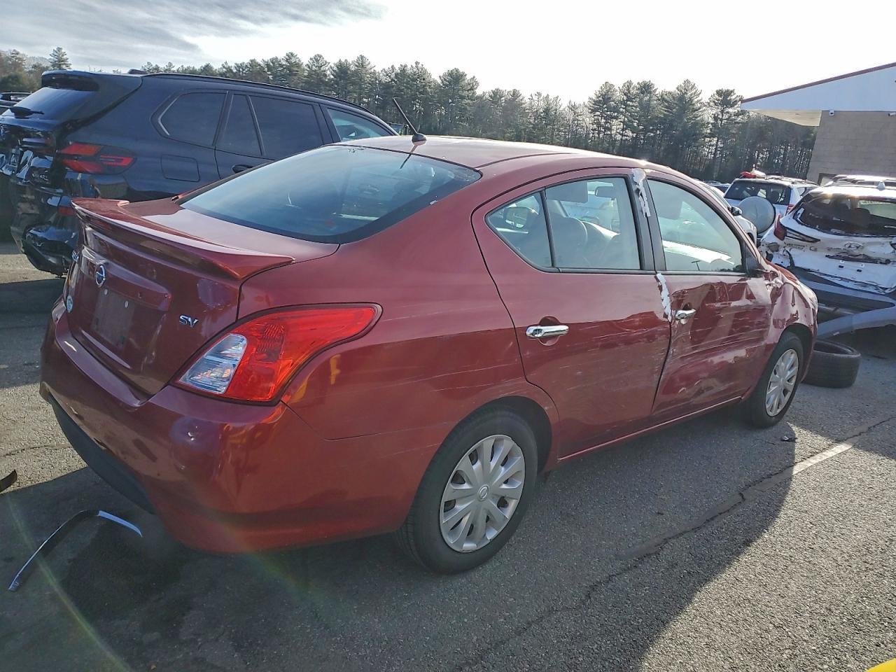 2018 NISSAN VERSA
