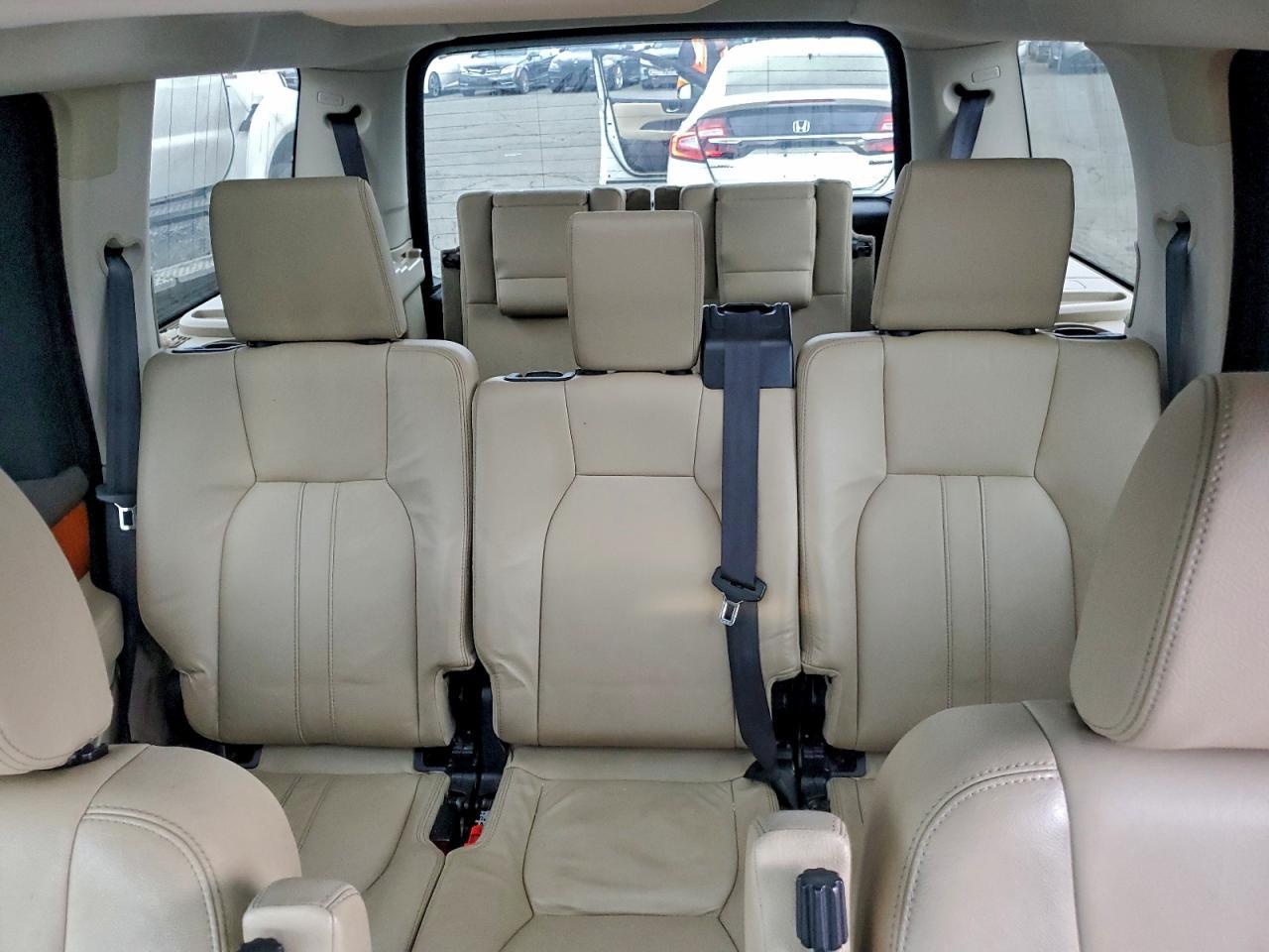2011 LAND ROVER LR4