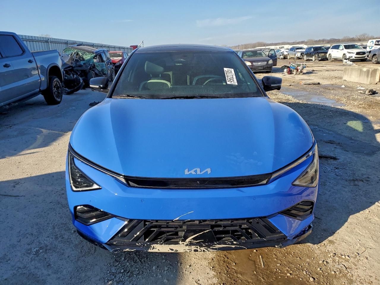 2025 KIA EV6