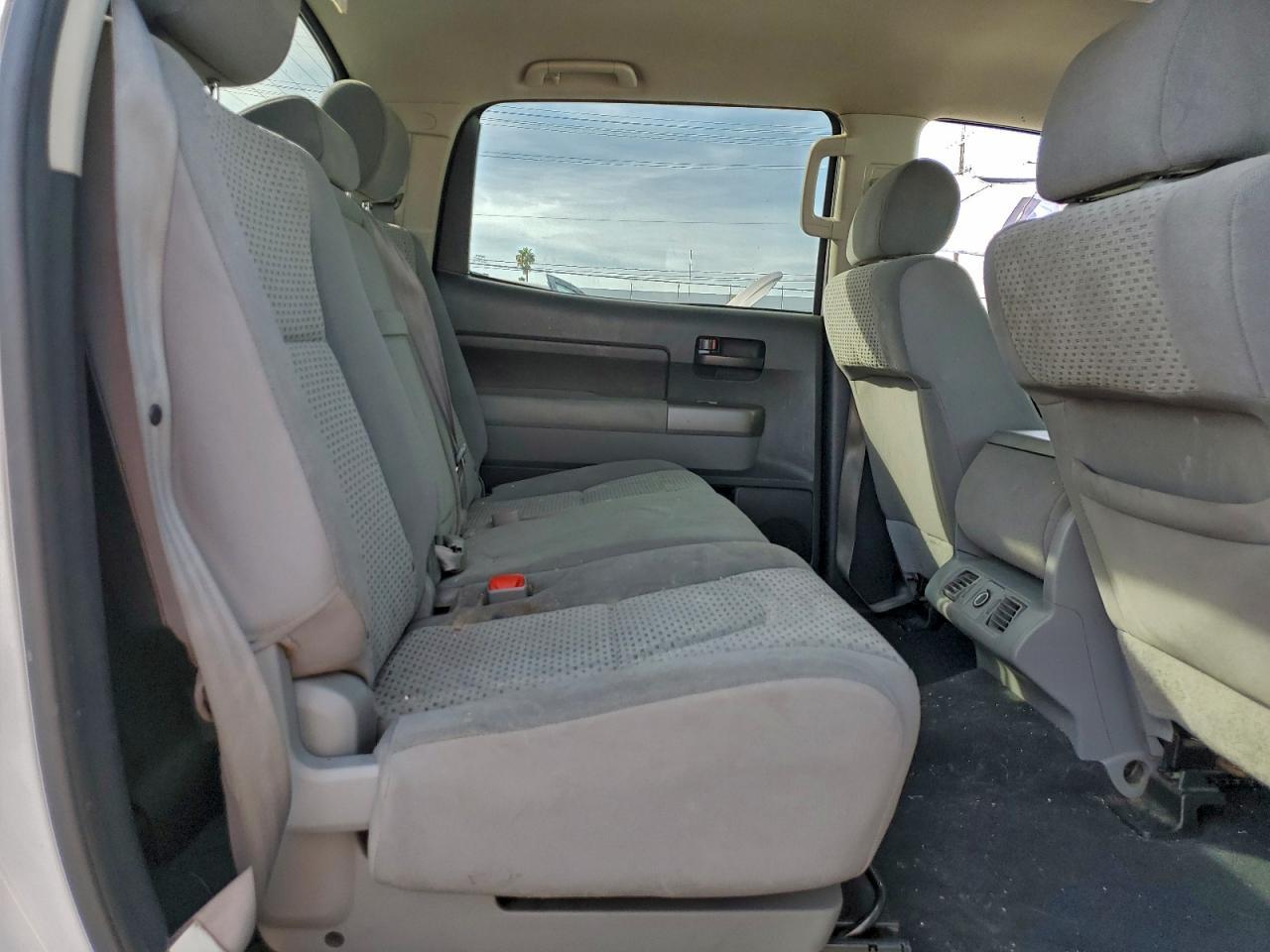 2012 TOYOTA TUNDRA