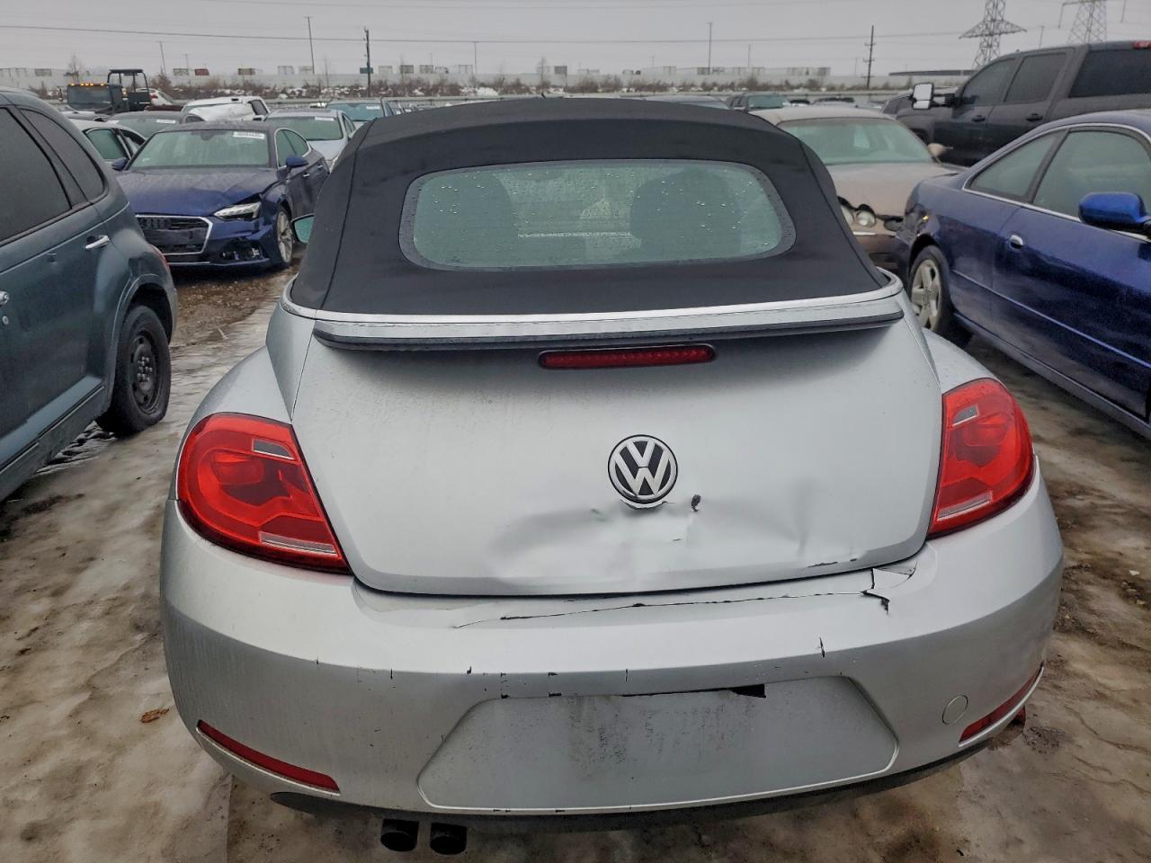 2013 VOLKSWAGEN Beetle