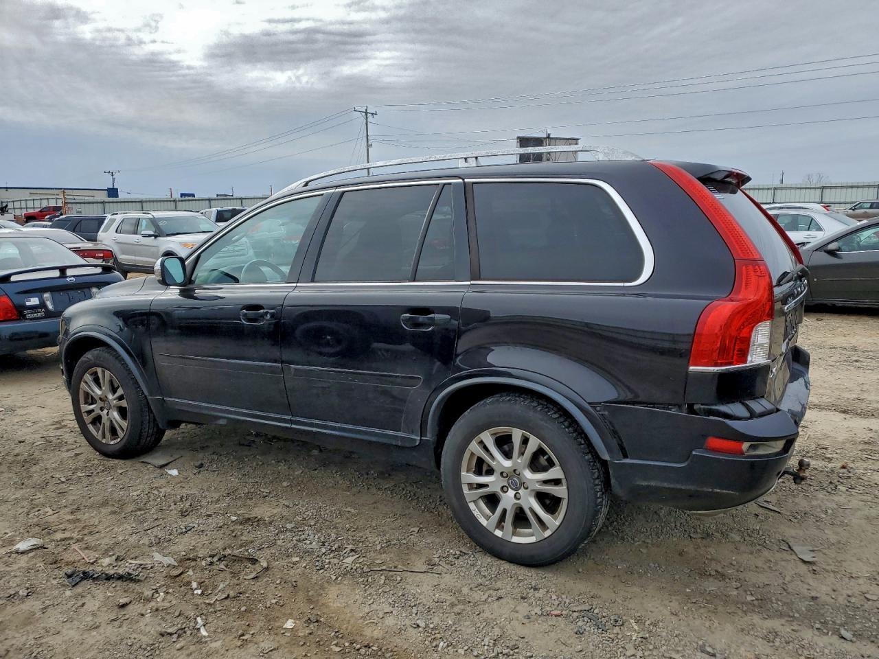 2013 VOLVO XC90