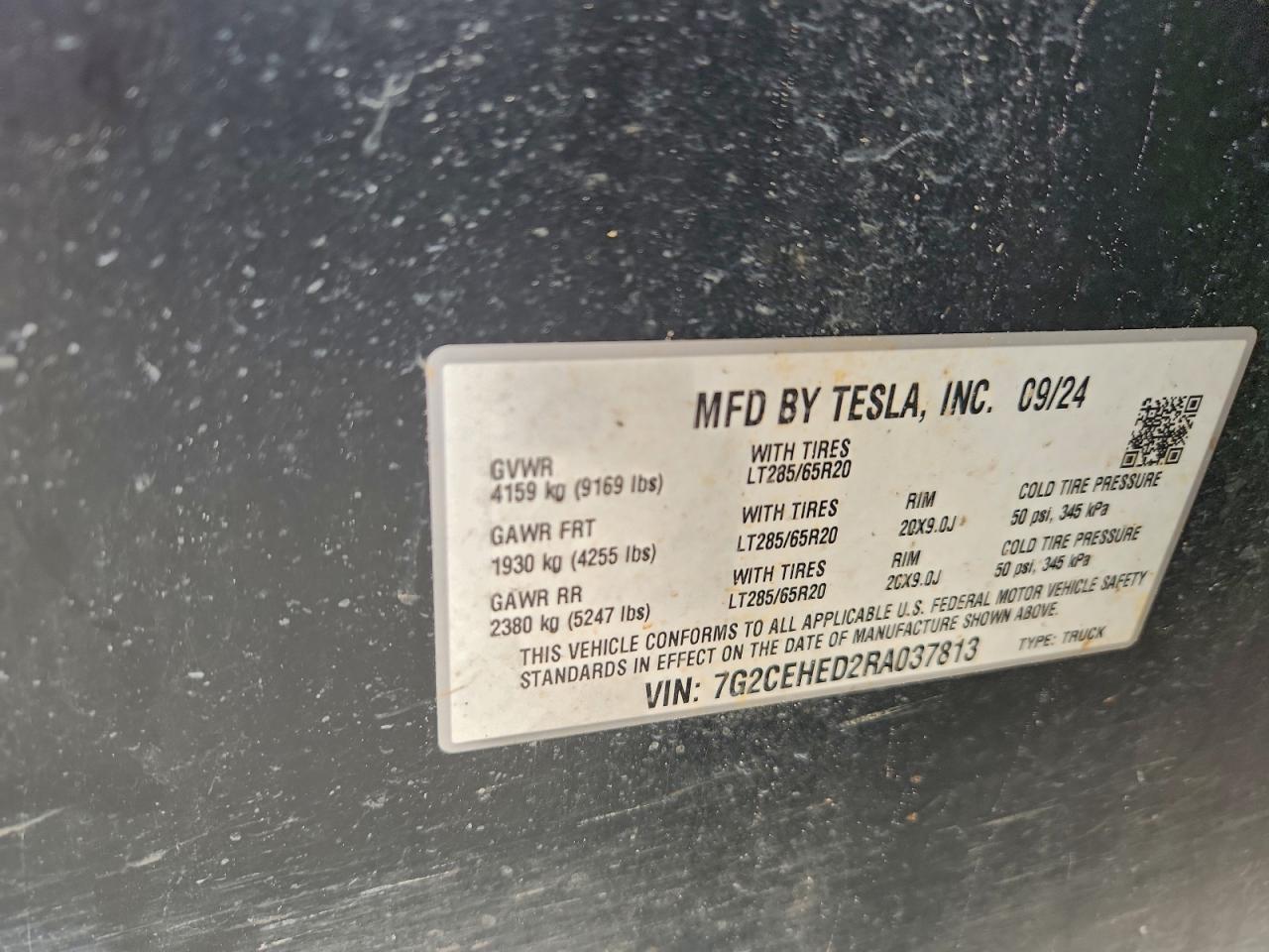 2024 TESLA Cybertruck