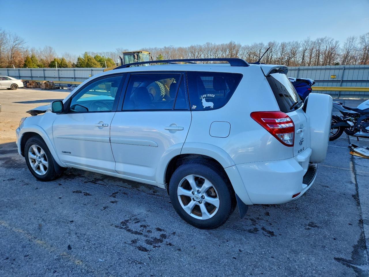 2011 TOYOTA RAV4