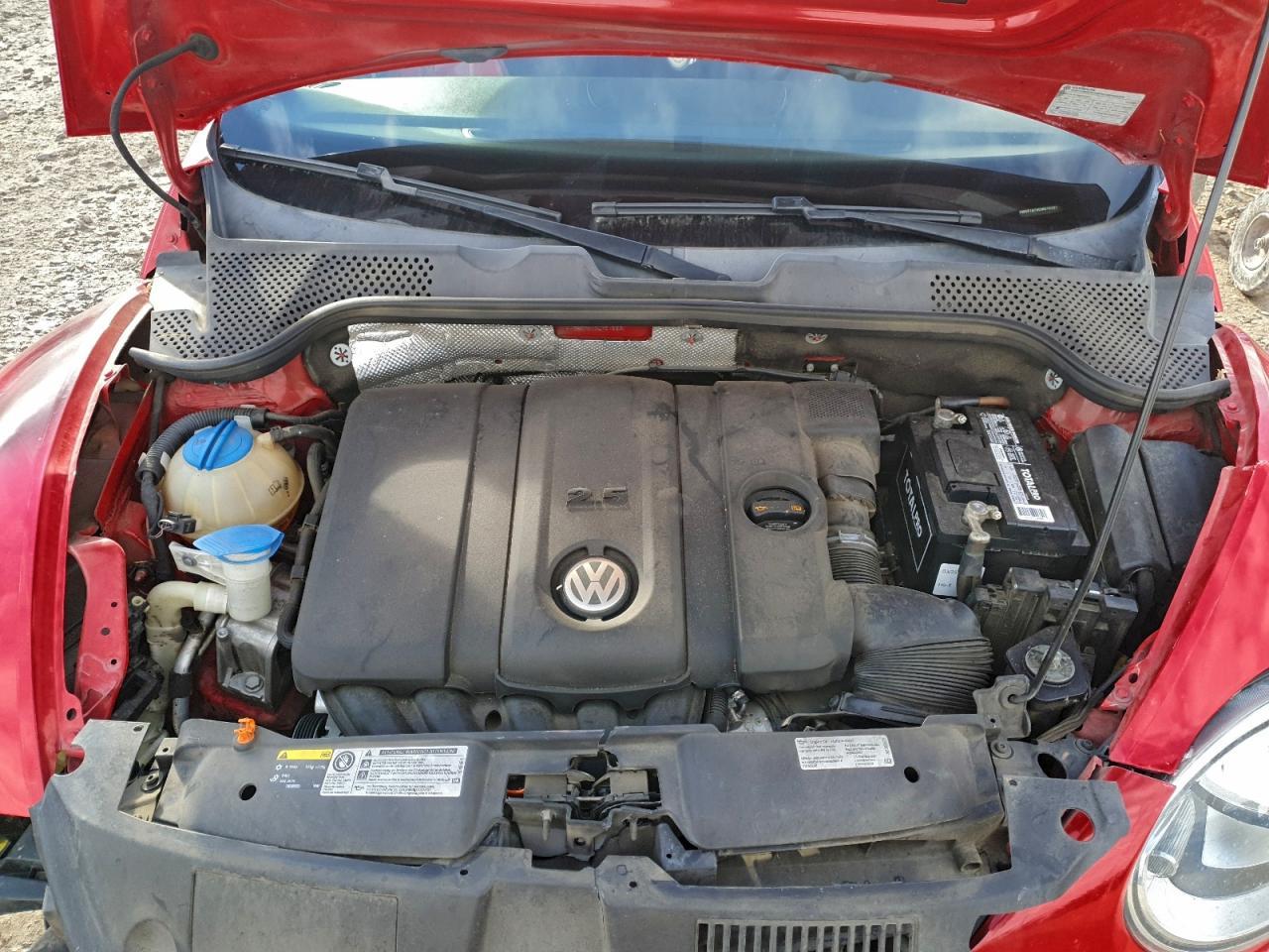 2013 VOLKSWAGEN Beetle