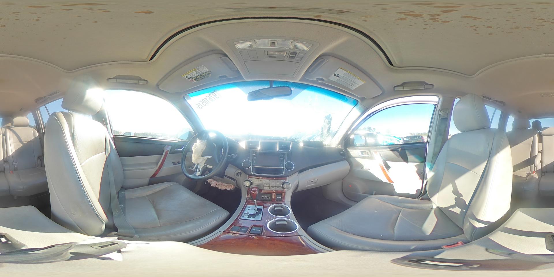 2013 TOYOTA HIGHLANDER