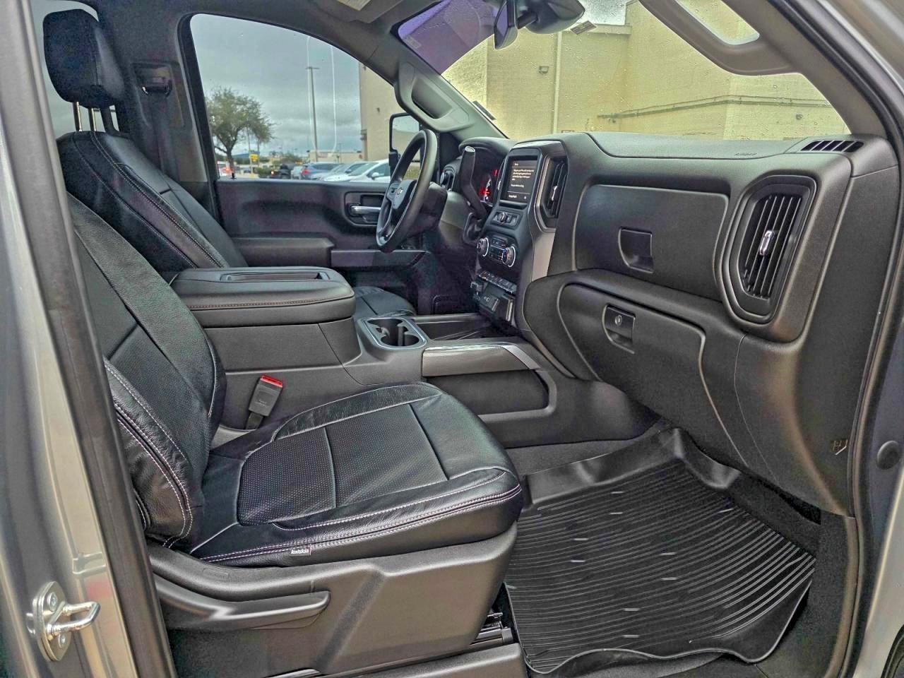 2024 CHEVROLET Silverado