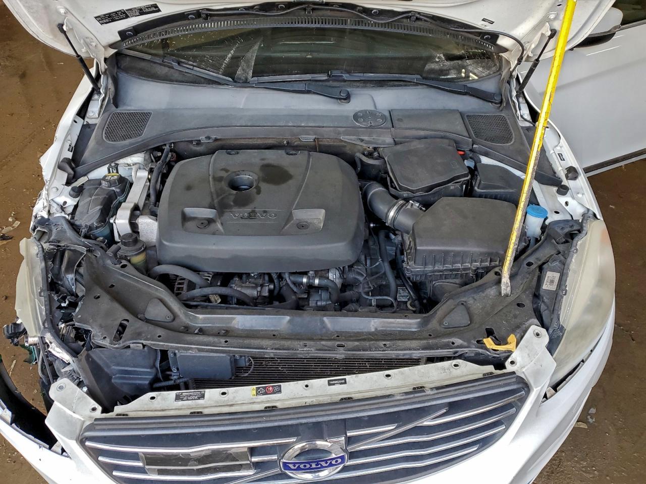 2016 VOLVO XC60