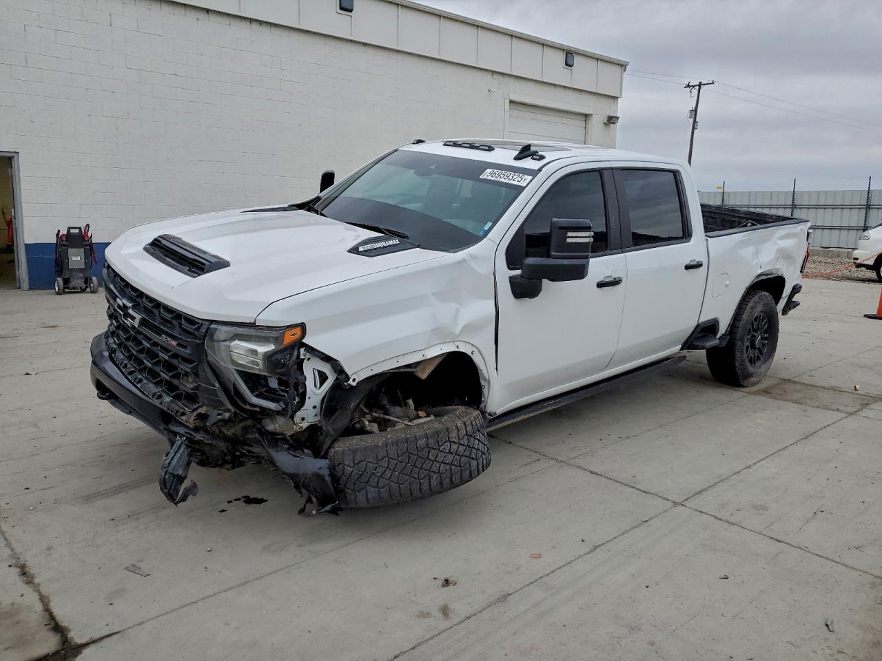 2024 CHEVROLET Silverado