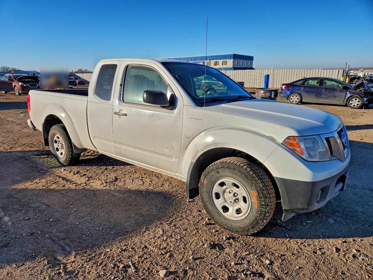 2017 NISSAN Frontier