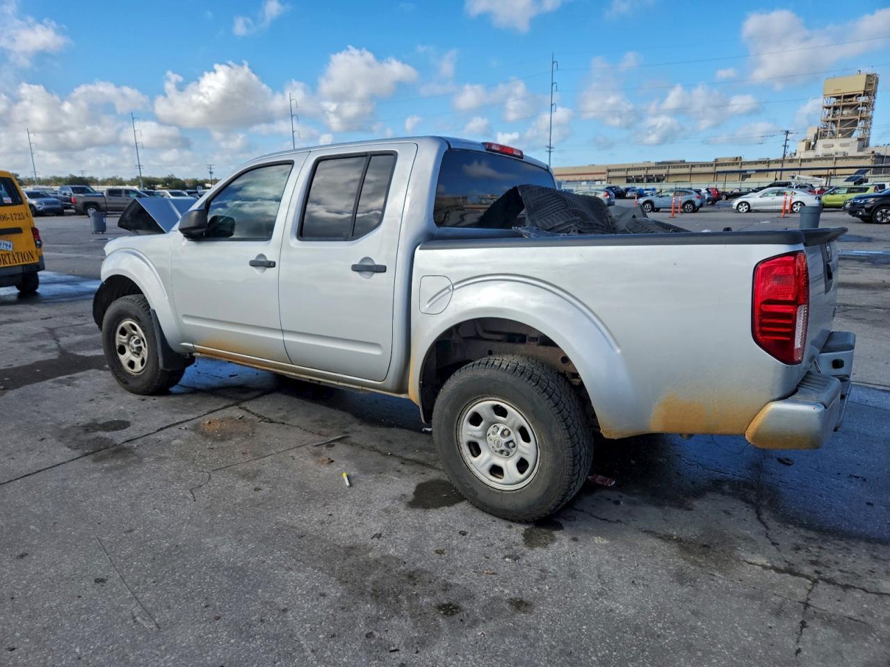 2017 NISSAN Frontier
