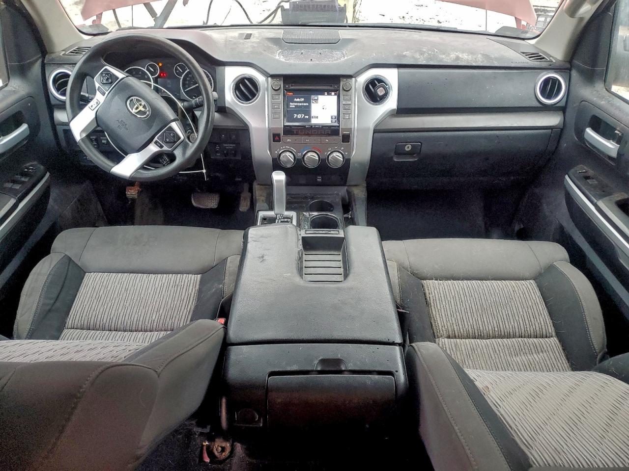 2016 TOYOTA TUNDRA