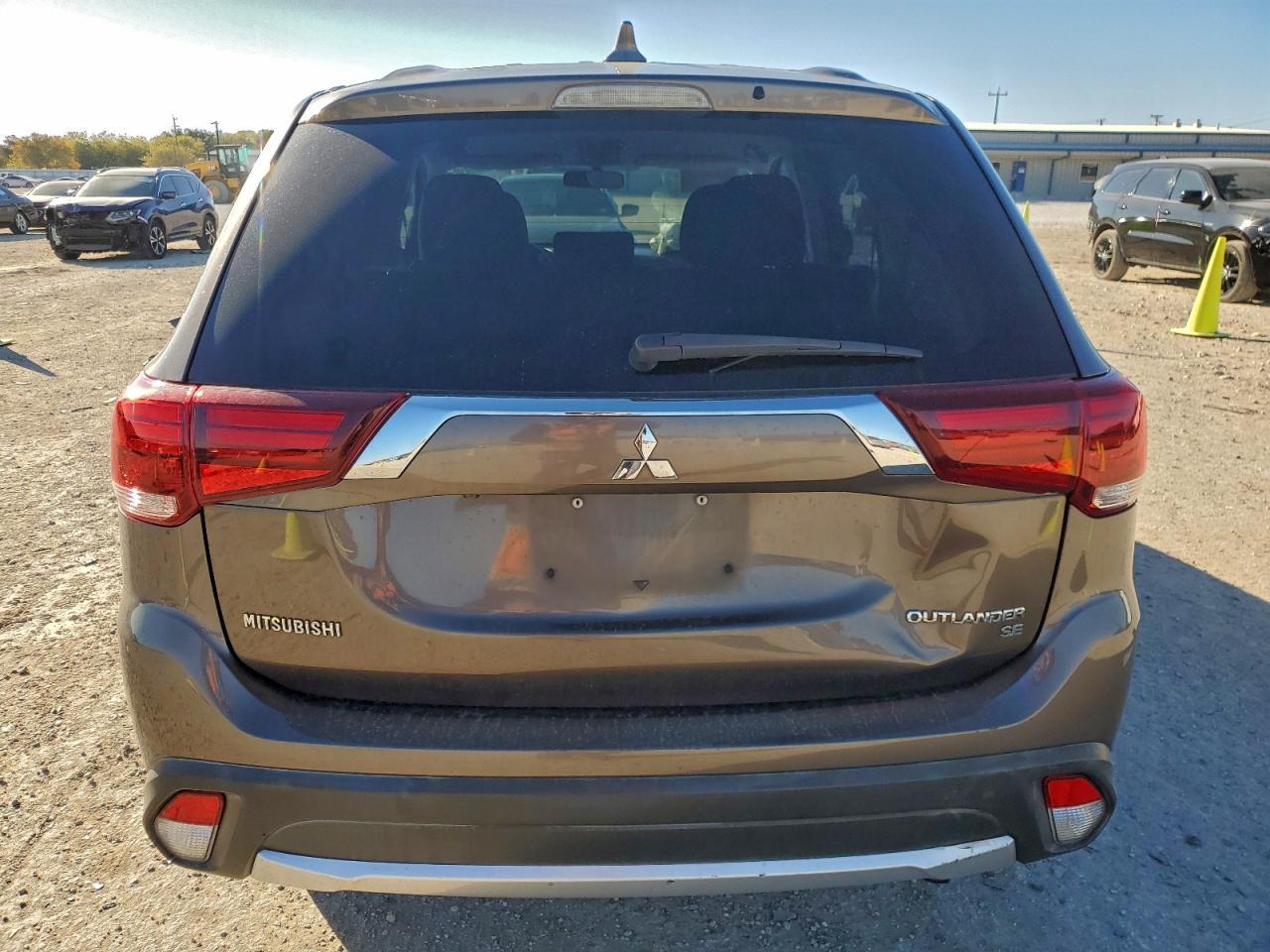 2017 MITSUBISHI outlander