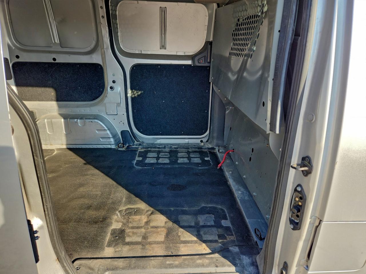 2016 NISSAN NV 200