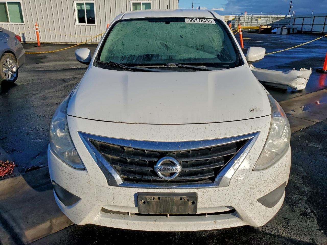 2017 NISSAN VERSA