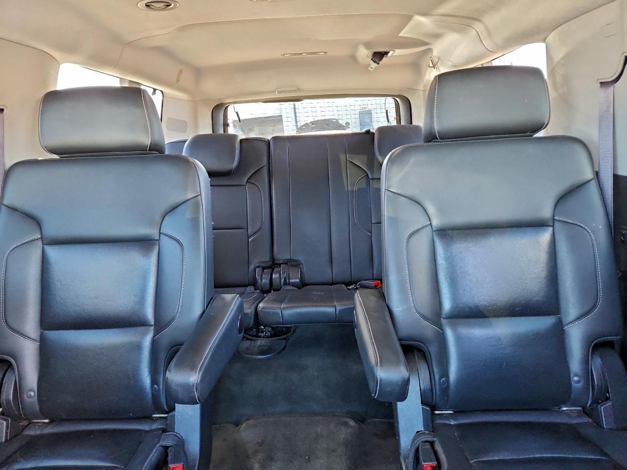 2015 CHEVROLET Suburban