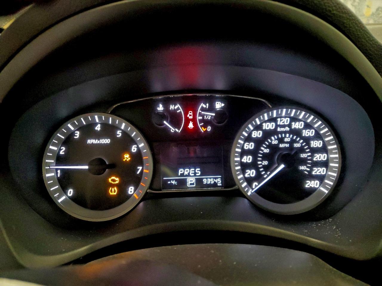 2015 NISSAN SENTRA