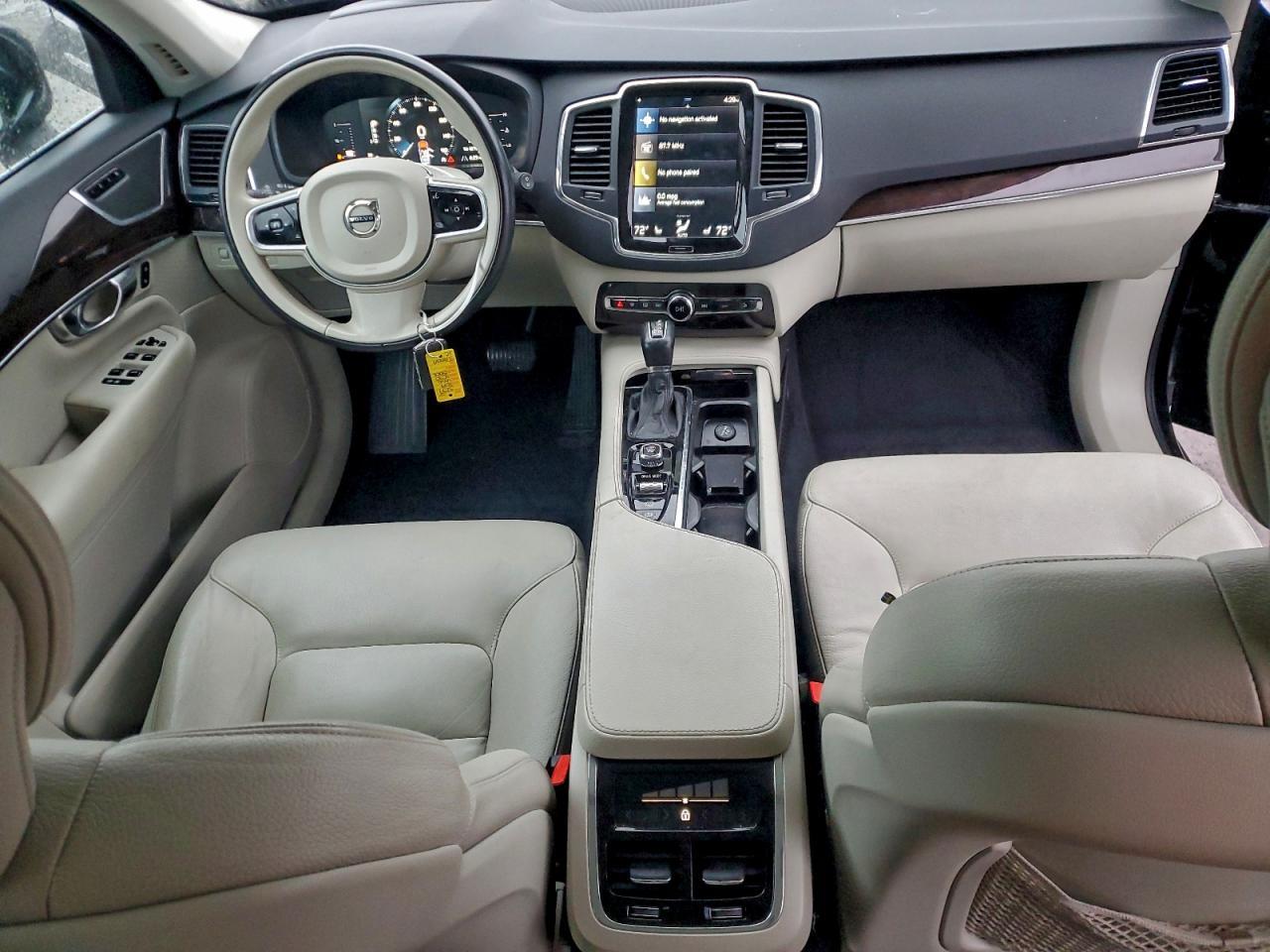 2019 VOLVO XC90