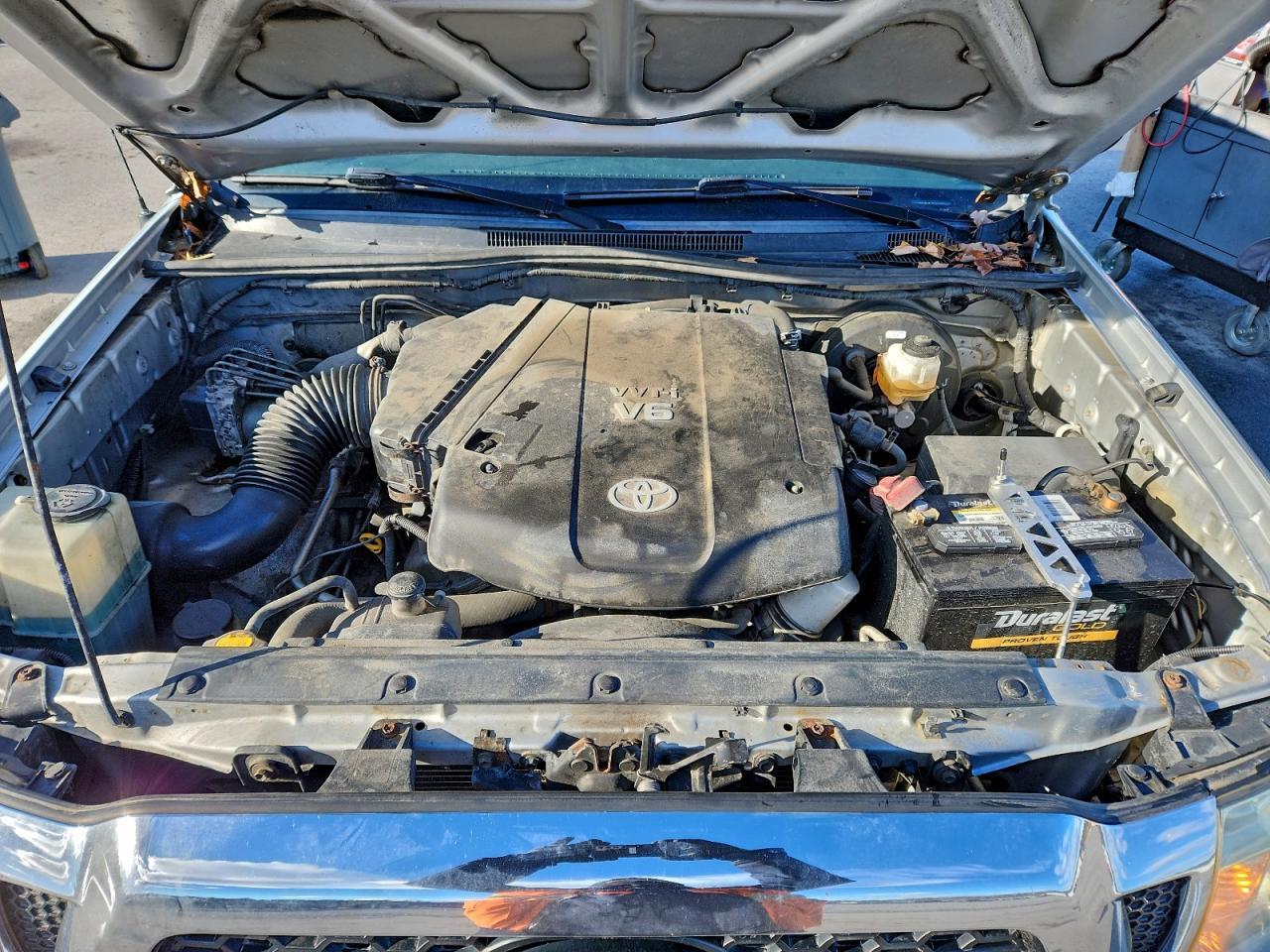 2011 TOYOTA TACOMA