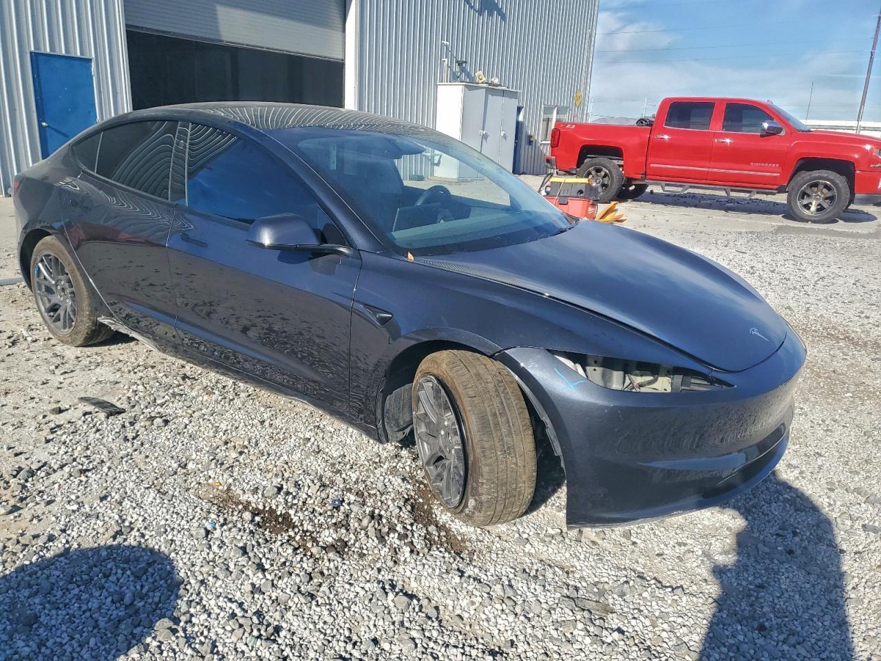 2025 TESLA MODEL 3