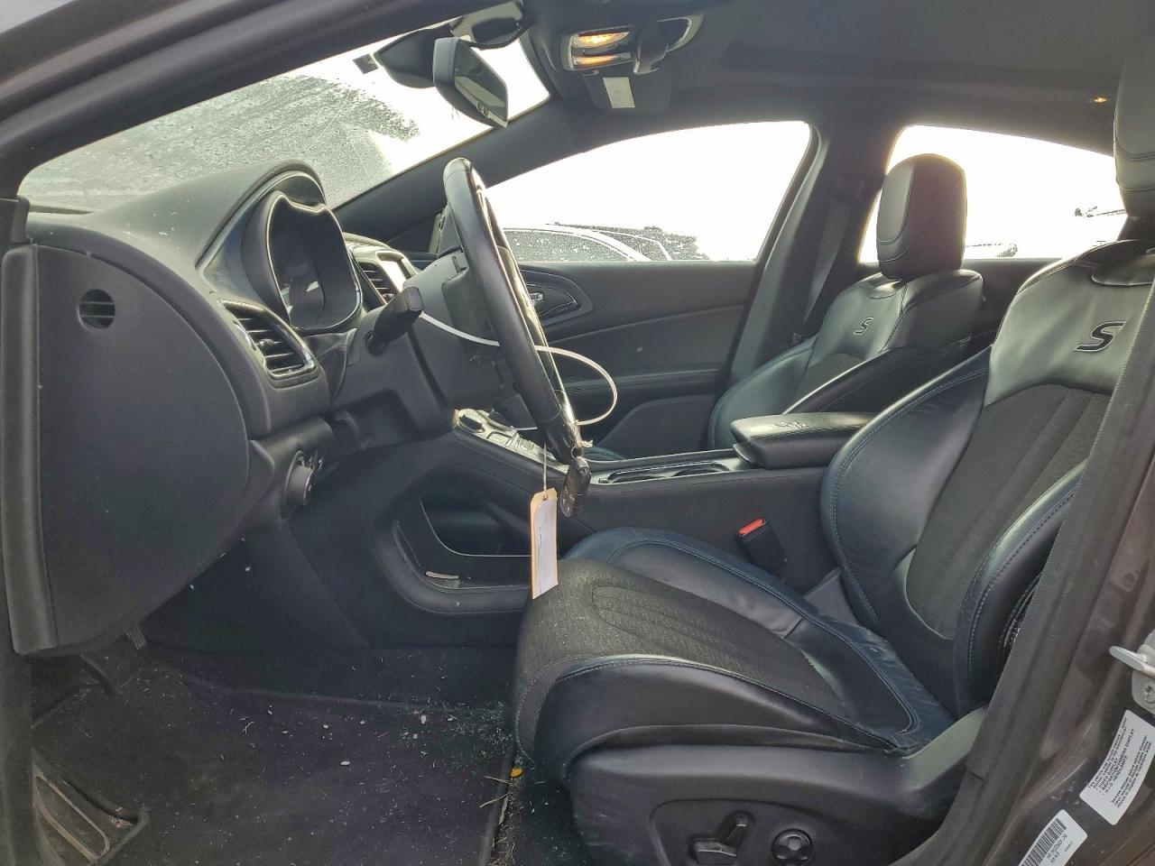 2015 CHRYSLER 200
