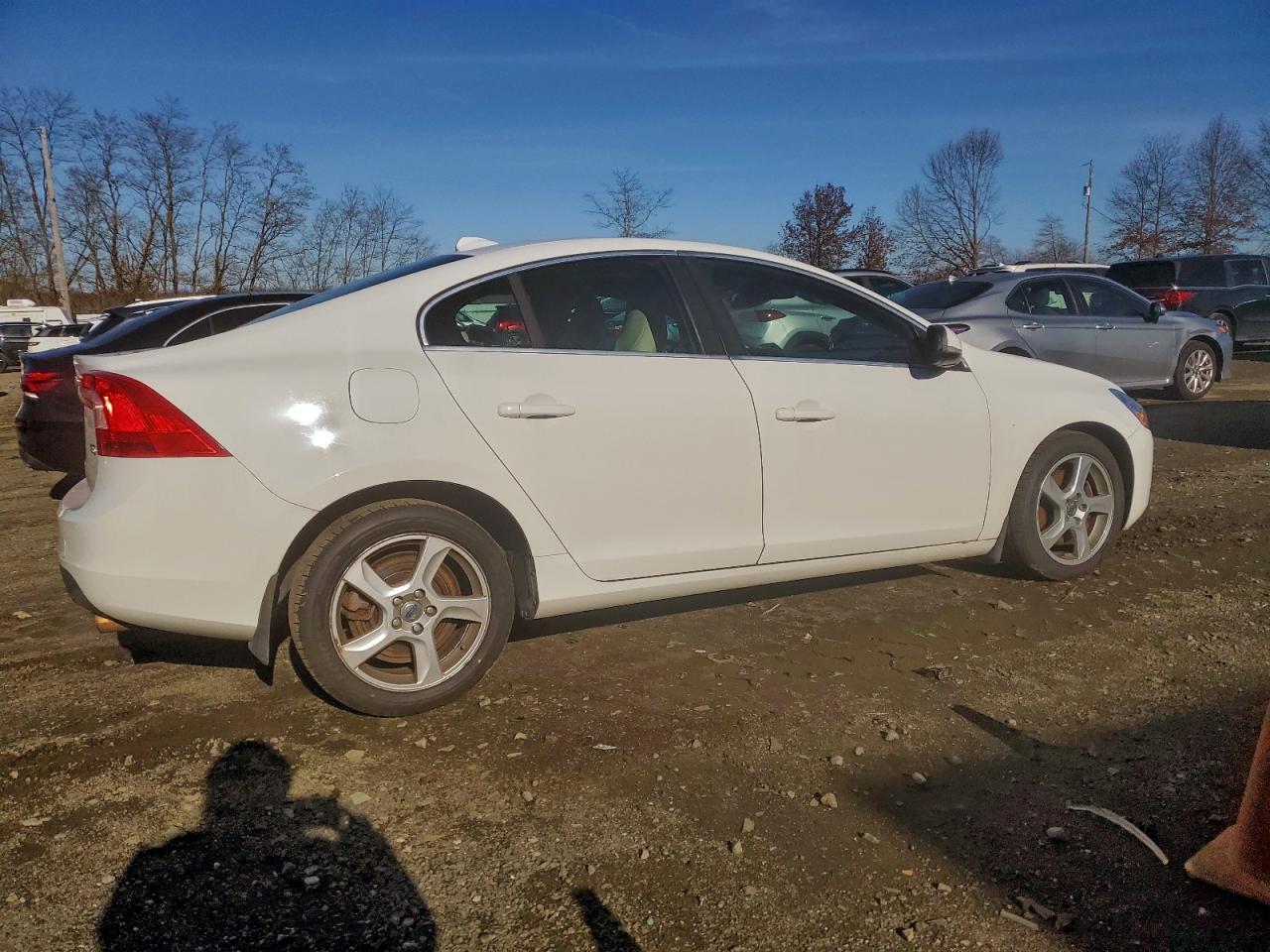 2012 VOLVO S60