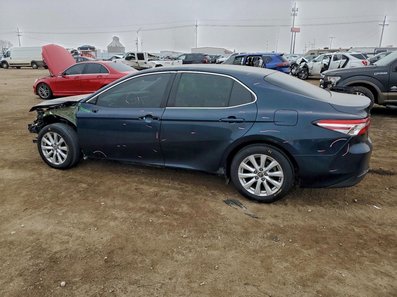 2018 TOYOTA CAMRY