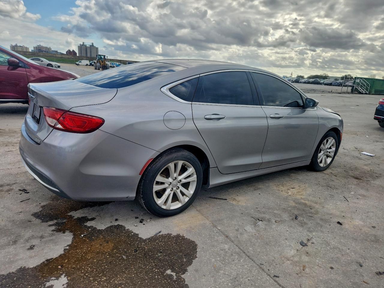 2015 CHRYSLER 200