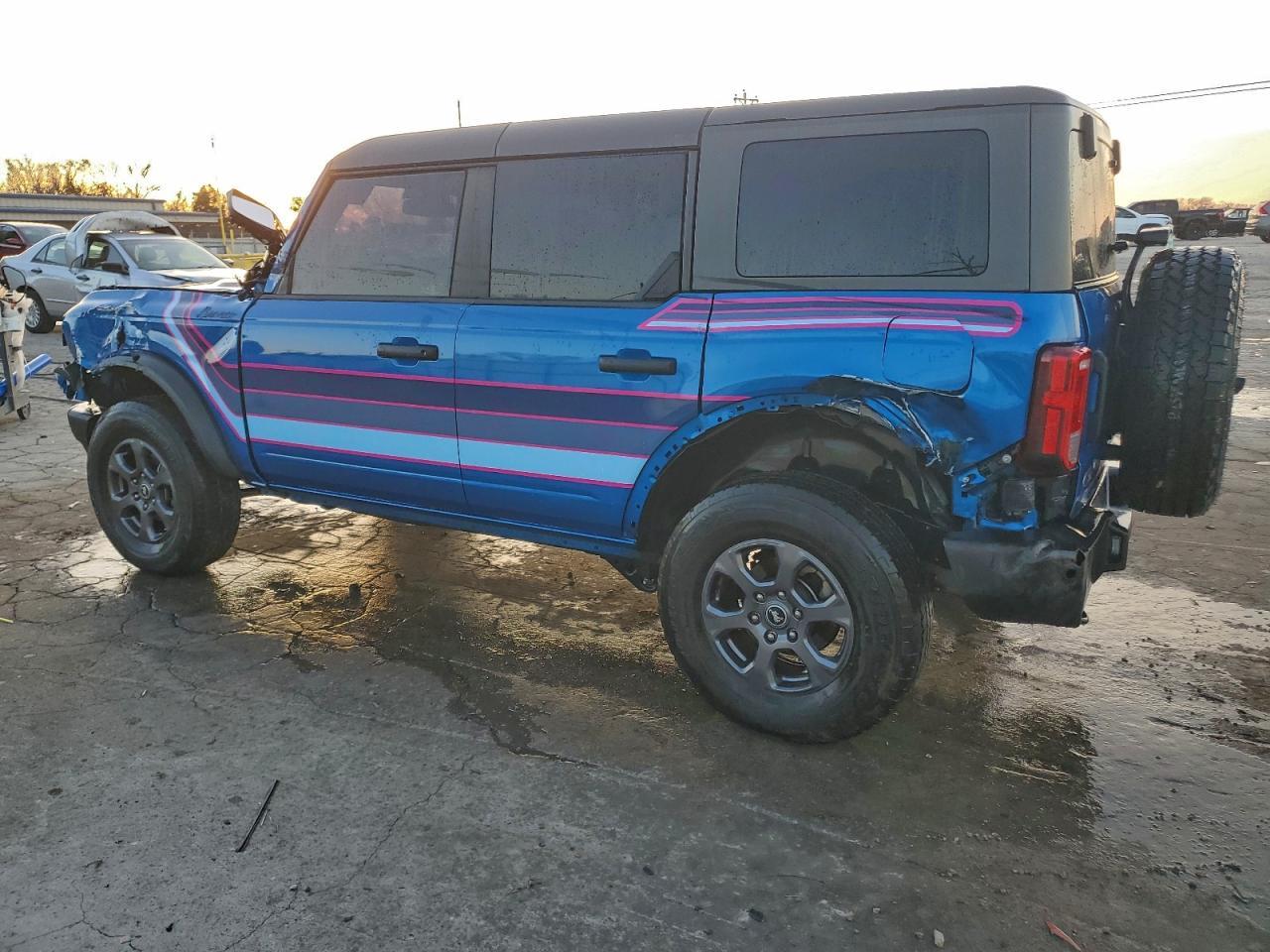 2023 FORD Bronco