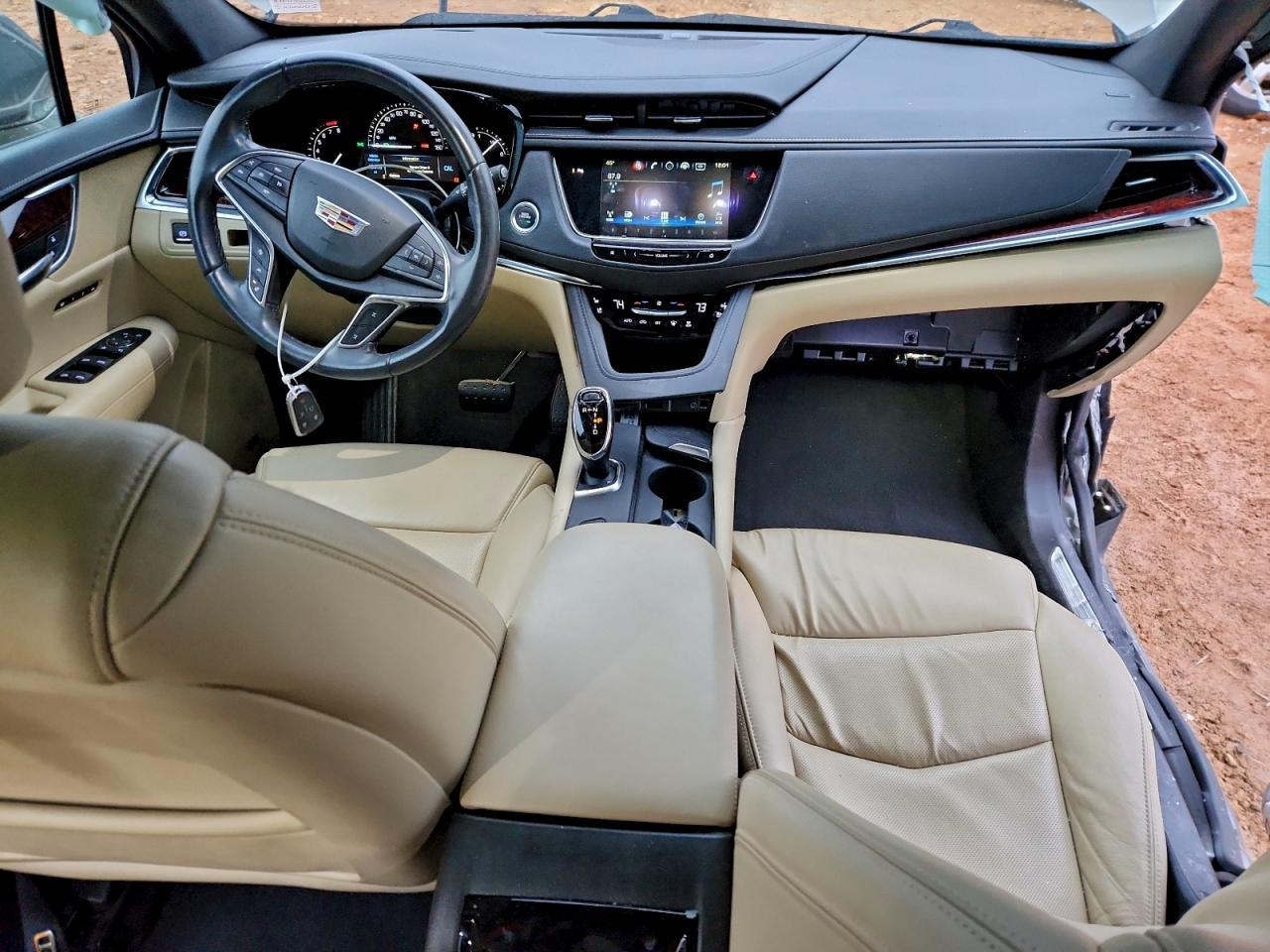 2018 CADILLAC XT5