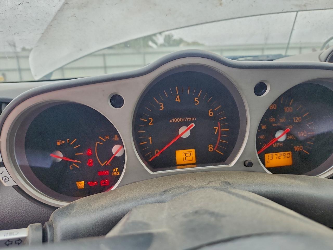 2003 NISSAN Z